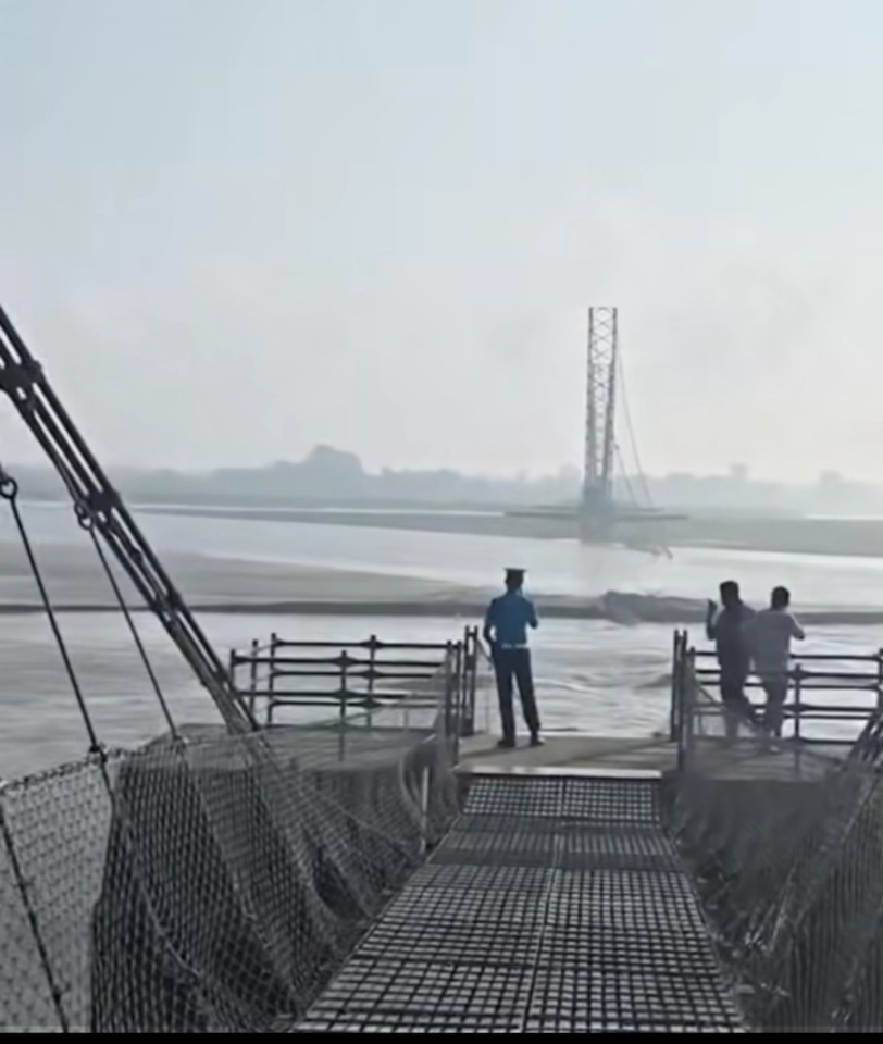 दोधारा–चाँदनीको झोलुङ्गे पुलको पिल्लरः भाँचियो