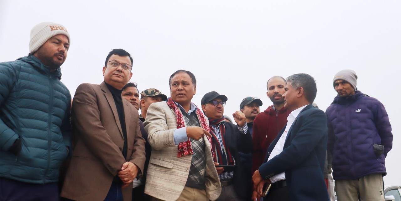 मन्त्री घिसिङ र महानिर्देशक बरालद्वारा महाकाली सिँचाइ तेस्रो चरण आयोजनाको निरीक्षण