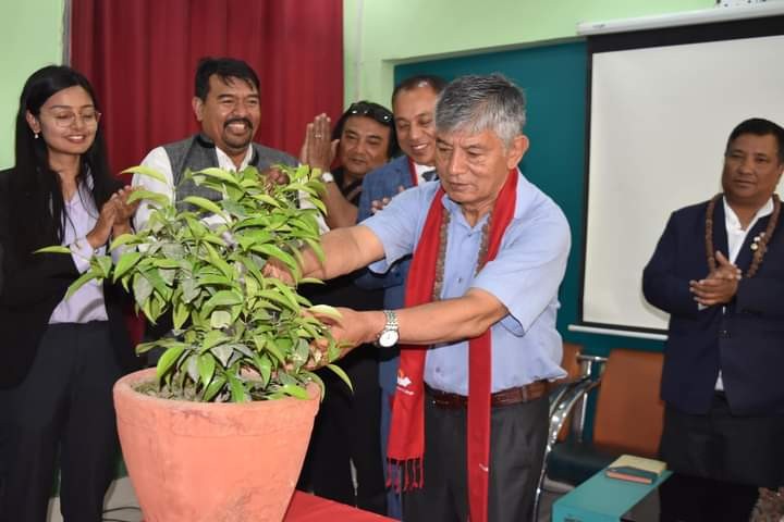 मदनकृष्ण श्रेष्ठको आवाजमा 'मुटु पोल्ने...' गीतको भिडियो सार्वजनिक