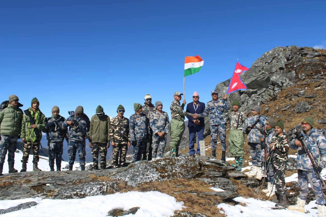 उत्तरी क्षेत्र नेपाल-चीन सीमास्तम्भको निरीक्षण