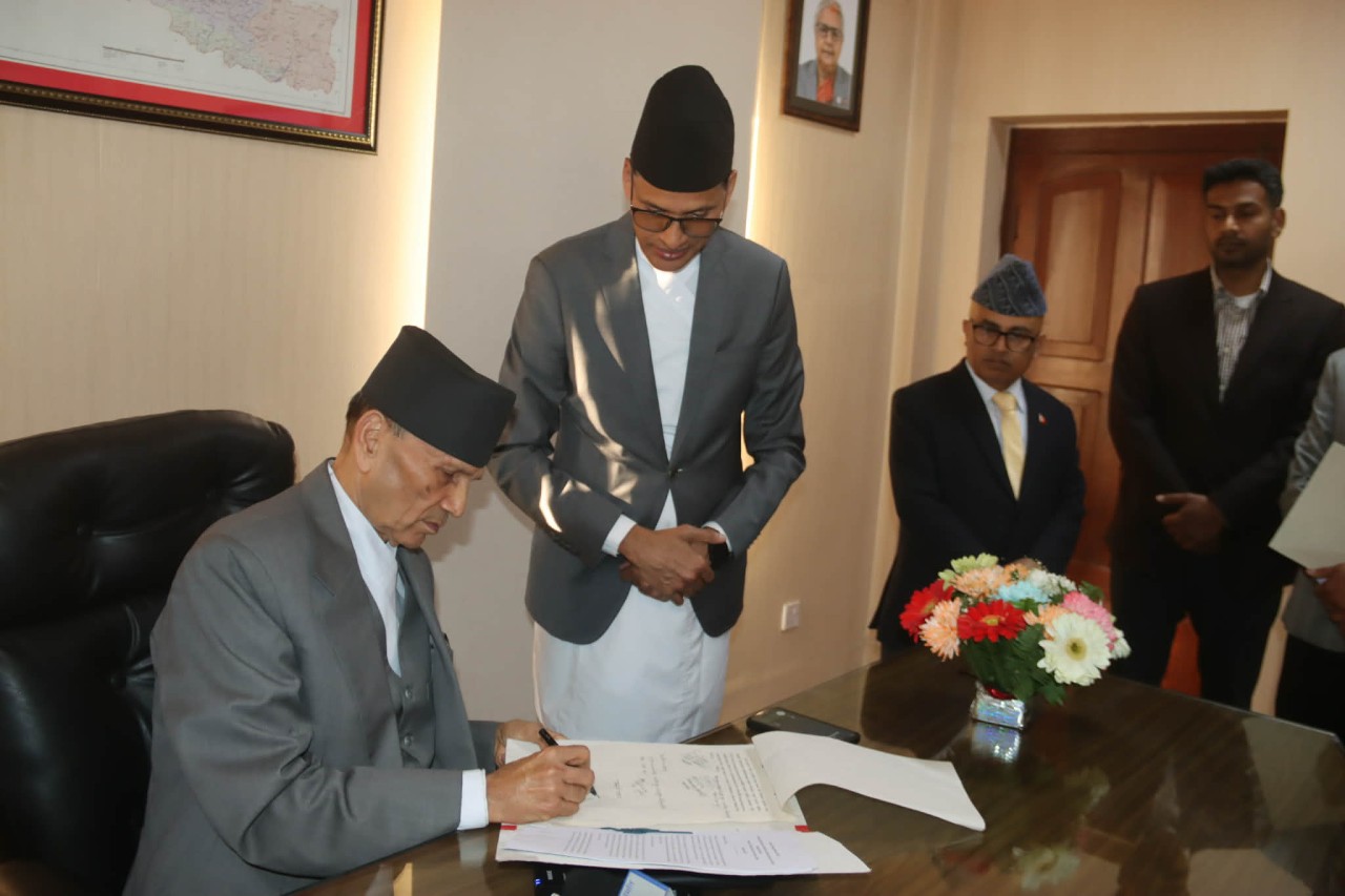 छिमेकी र अन्य देशहरूसँग आवश्यक सहकार्य हुन्छ : नवनियुक्त मन्त्री शर्मा