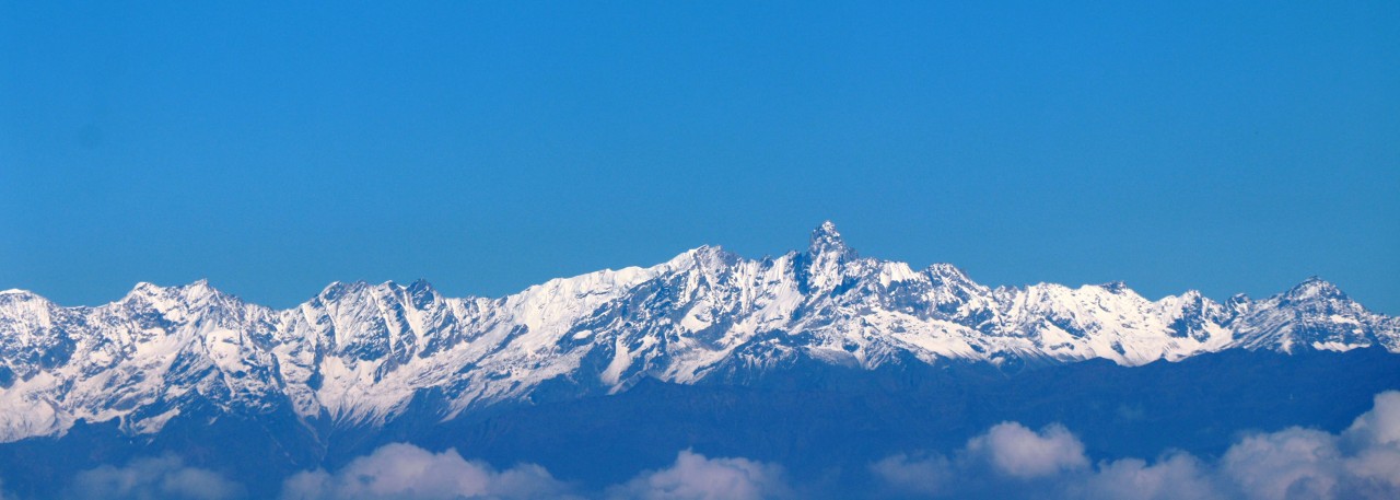 दश हिमाल, सूर्योदय र सूर्यास्त नियाल्न नगरकोटमा पर्यटक