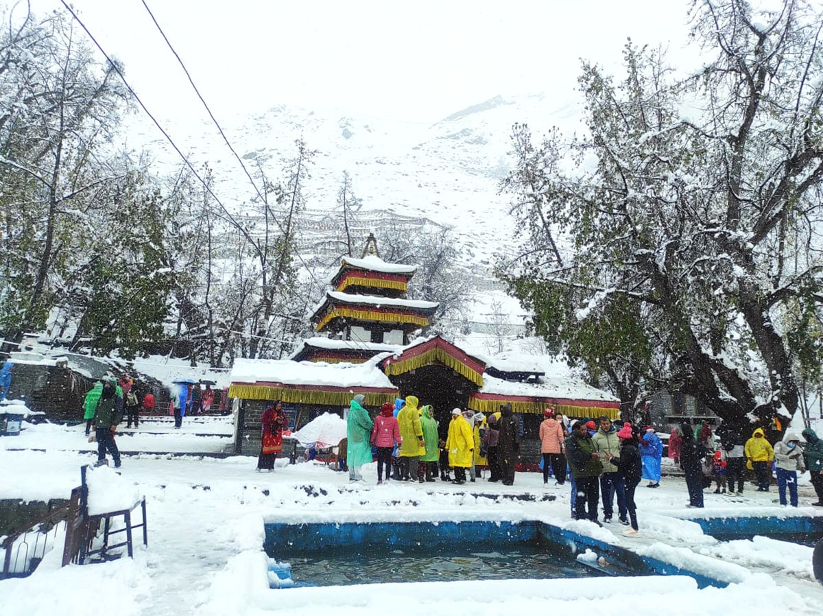 हिमपात हुँदा किसान र पर्यटन व्यवसायी उत्साहित