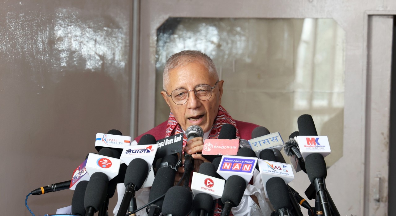 सरकारले युवा पलायन रोक्न आकर्षक र रोजगारमूलक कार्यक्रम ल्याउनुपर्छ: नेता डा कोइराला