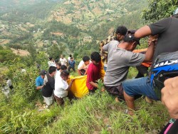 काभ्रे बस दुर्घटनासम्बन्धी छानबिन गर्न समिति गठन, मृतक सबैको सनाखत