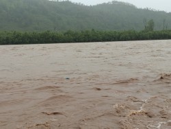 बढीपहिराले देशका विभिन्न भागमा क्षति, राजमार्ग अवरुद्ध