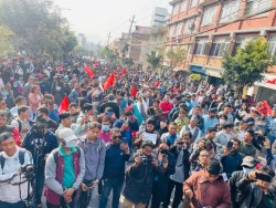 कुलमानको बर्खास्तीविरुद्ध काठमाडौं लगायत देशका विभिन्न स्थानमा प्रदर्शन