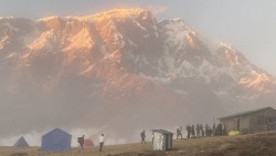 नेपालमा पर्यटनमा थपिँदै उत्साह, पर्यटकसँगै बढ्यो आम्दानी