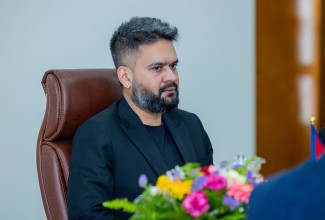 निजी क्षेत्रलाई सरकारले उच्च प्राथमिकता दिएको छः प्रधानमन्त्री