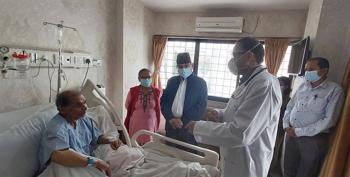 वैद्यको स्वास्थ्य अवस्था बुझ्न प्रचण्ड अस्पतालमा