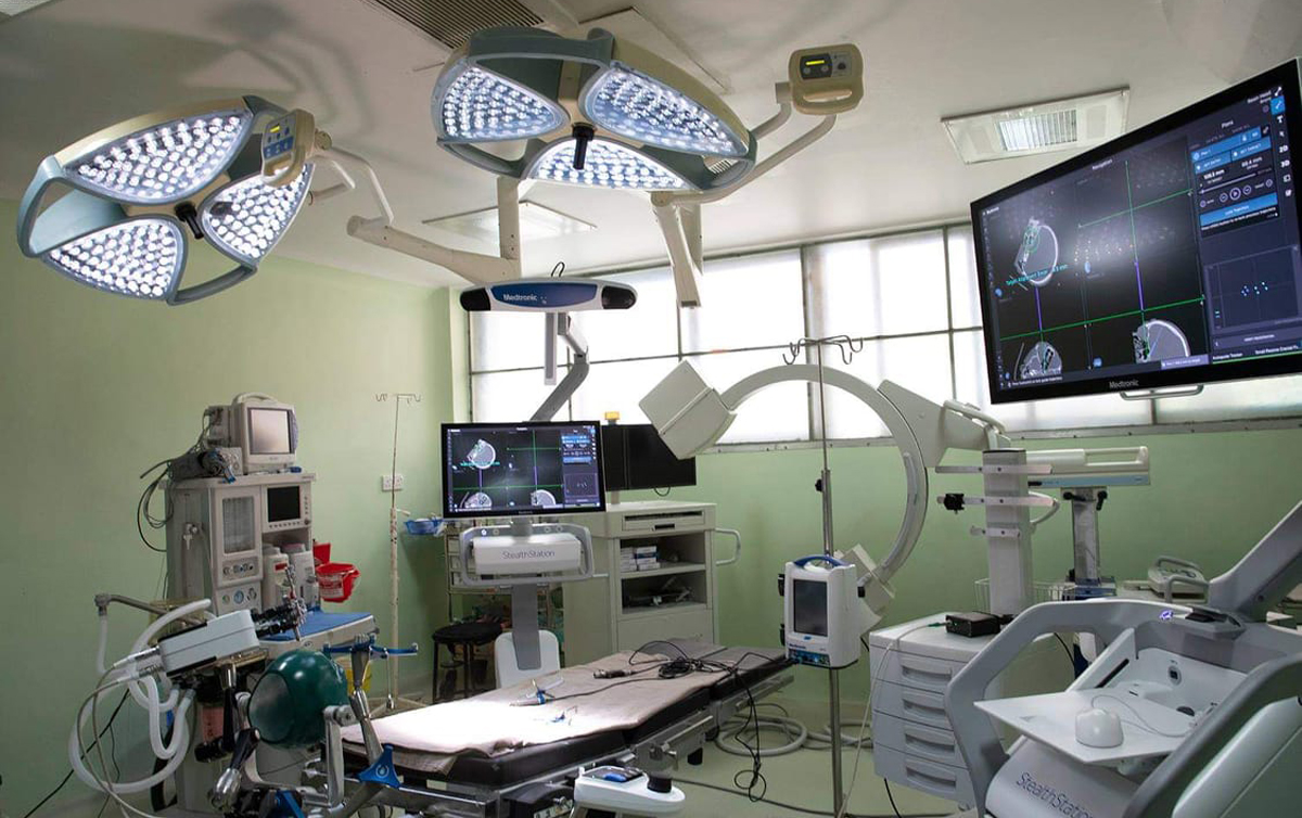 स्वास्थ्य सेवामा केएमसीको फड्कोः नेपालमै पहिलो पटक रोवटिक सर्जरी सुरु गर्दै