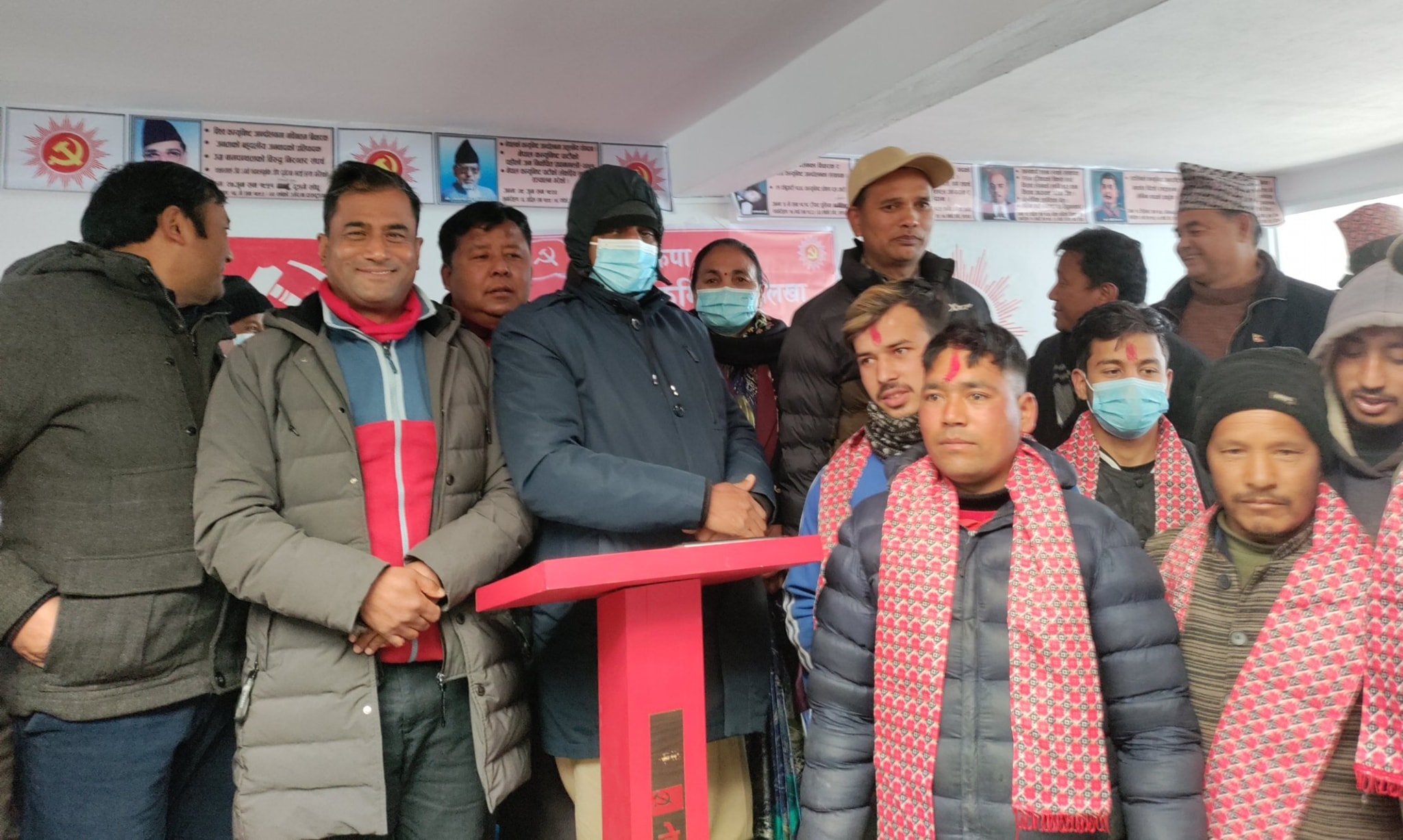 दोलखामा जसपा संघीय परिषद् सदस्य राउतसहित १२ जना एमाले प्रवेश 