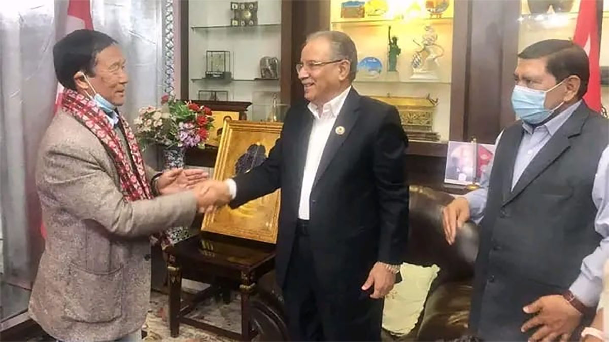 सुनुवार सेवा समाजका अध्यक्ष माओवादी केन्द्रमा प्रवेश