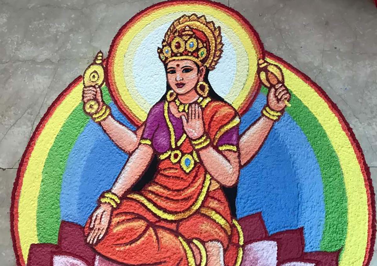 तिहारको दोस्रो दिन : आज धनधान्यकी देवी लक्ष्मीपूजा