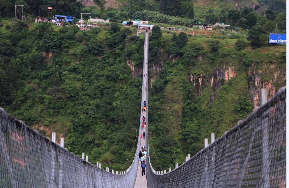 लामो पुलले बढायो बागलुङमा पर्यटक